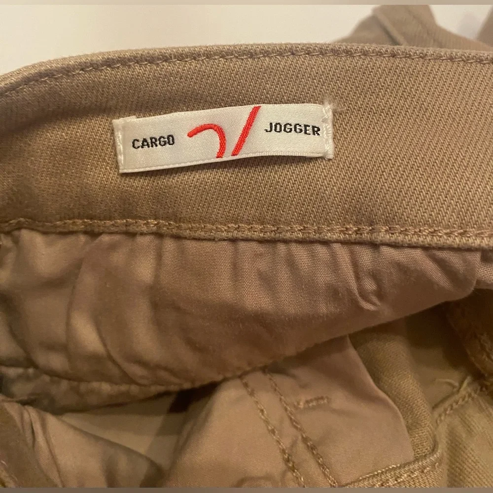 Vigoss Woman’s Military Cargo Jogger Pants Tan Size 10 / 30‎